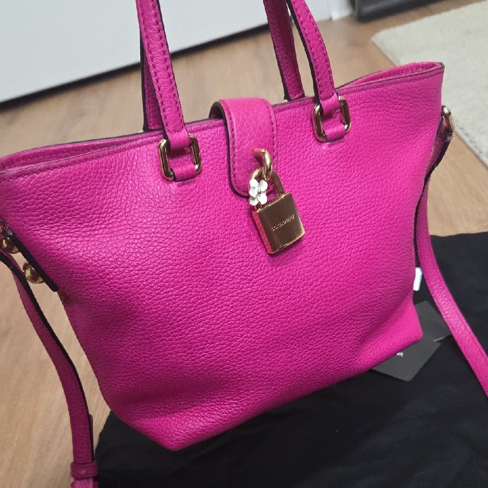Dolce & Gabbana Fuchsia Shoulder Bag